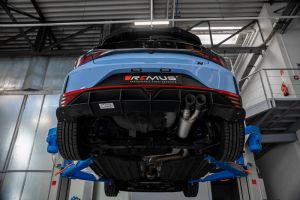 Remus Reflexions-Sportschalldämpfer(ohne Endrohre), inkl. (EG-) GENEHMIGUNG! passend für Hyundai i20 1.6l Turbo 150kW (G4FV mit OPF) 06/2021=>