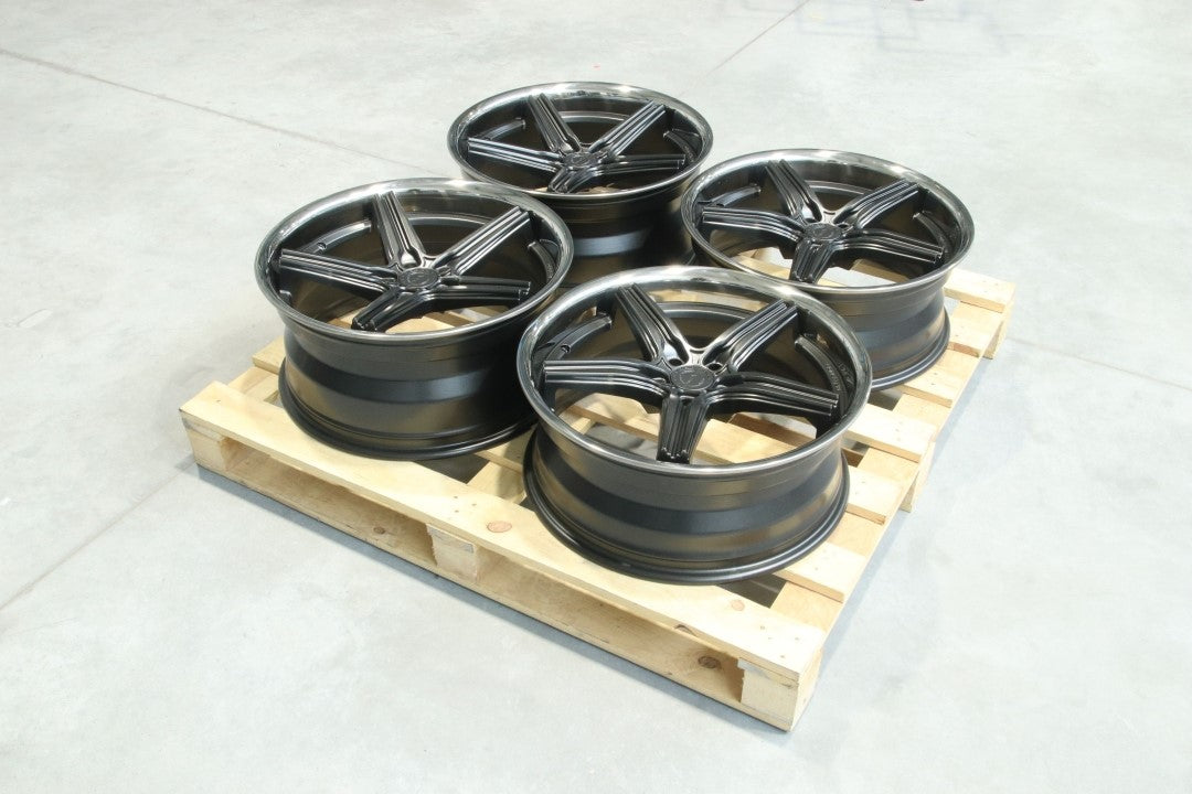 SET-CVR#85 – Set of CVR9 20x8 ET20 + 20x9 ET35 5x112 Carbon Graphite