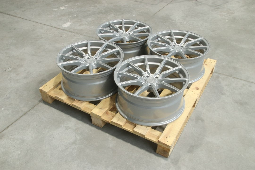 SET-CVR#87 – Set of CVR4 20x9 ET20 5x112 Gloss Silver