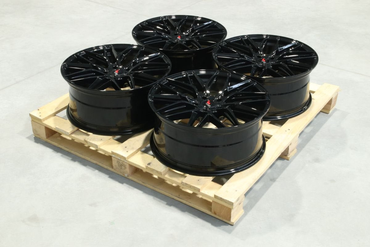SET-JR#354 – Set of JR28 20x8,5 ET35 5x120 Gloss Black