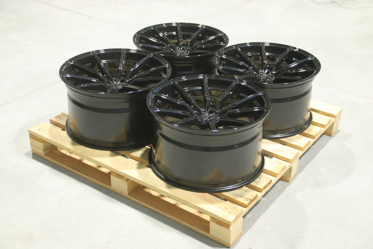 SET-CVR#119 – Set of CVR4 20x11 ET25 + 20x11 ET30 5x112 Gloss Black