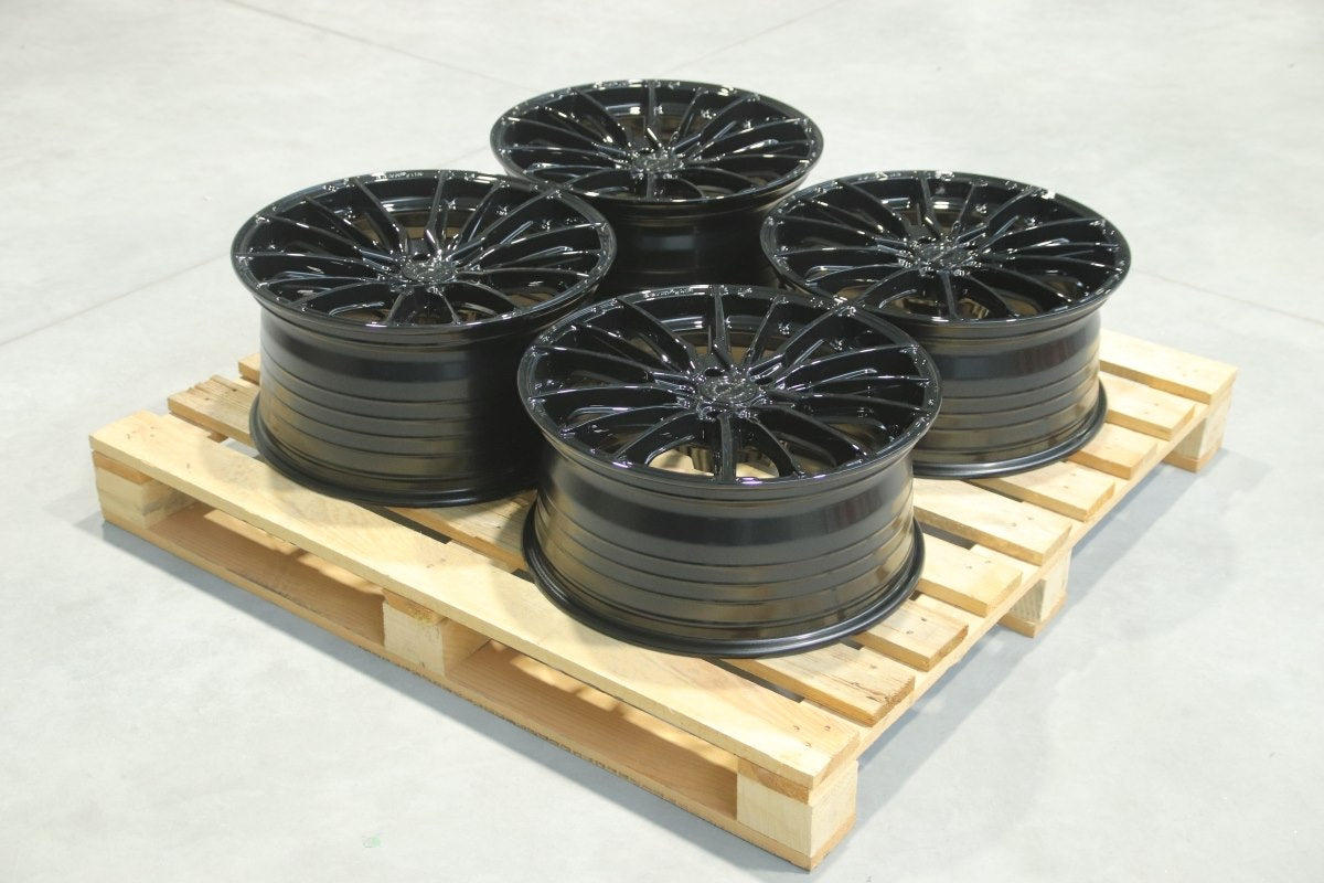 SET-CVR#138 – Set of CVR7 19x8,5 ET25 + 19x9,5 ET35 5x112 Gloss Black