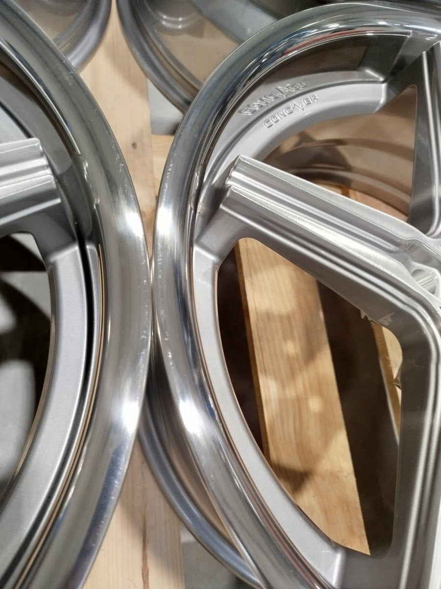 SET-CVR#141 – Set of CVR9 19x8,5 ET30 + 19x9,5 ET33 5x112 Brushed Titanium