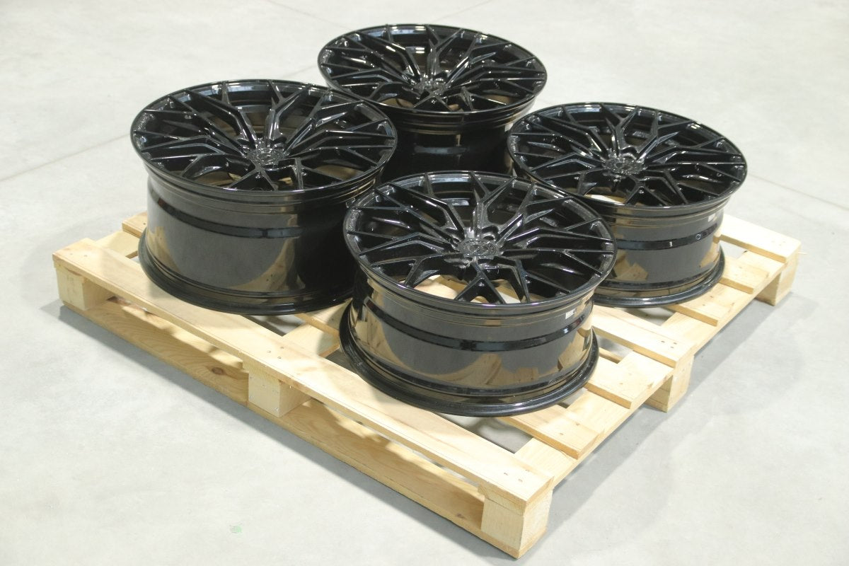 SET-CVR#144 – Set of CVR1 19x8,5 ET45 + 20x10 ET48 5x120 Platinum Black
