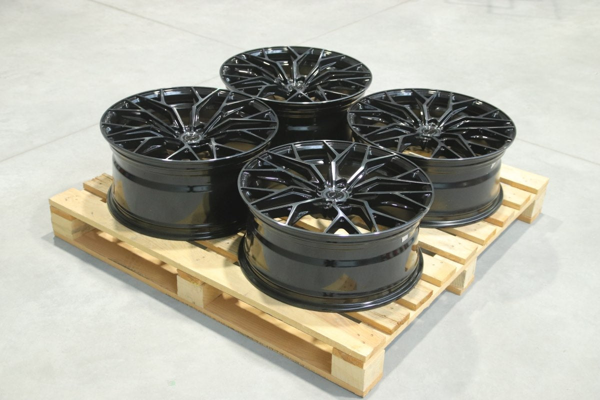 SET-CVR#145 – Set of CVR1 20x8,5 ET40 + 20x9,5 ET40 5x108 Double Tinted Black