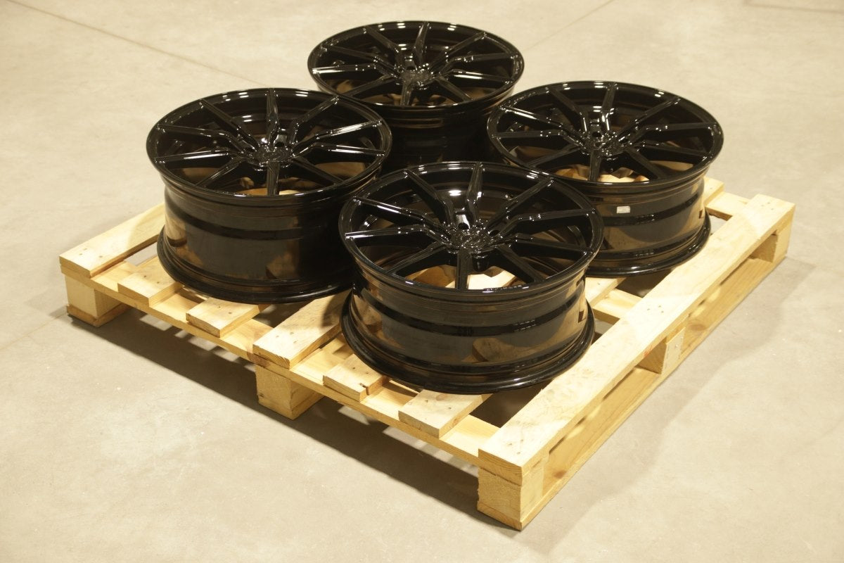 SET-CVR#148 – Set of CVR4 19x8 ET26 + 19x9 ET41 5x112 Platinum Black