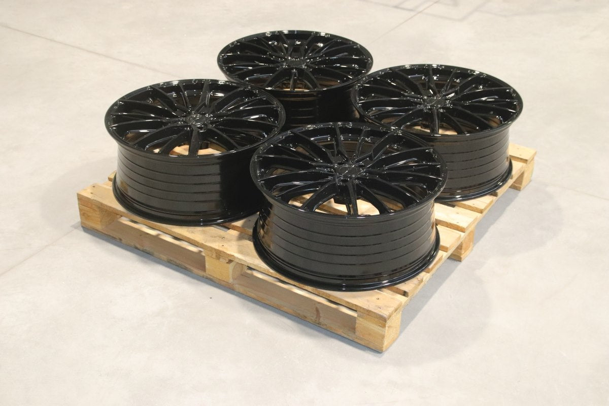 SET-CVR#150 – Set of CVR7 22x9 ET40 5x112 Gloss Black
