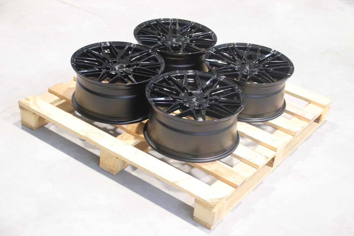 SET-JR#516 – Set of JR28 17x8 ET30 4x108 Gloss Black