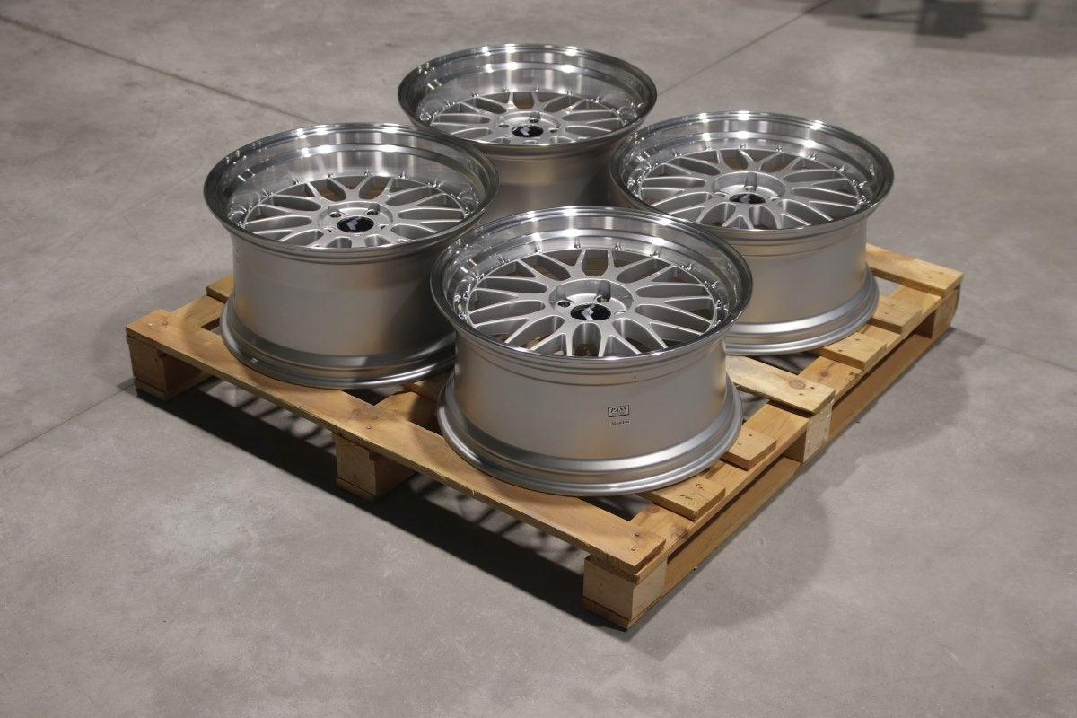 SET-JR#529 – Set of JR23 20x9,5 ET25 + 20x10,5 ET25 5x120 Hyper Silver w/Machined Lip