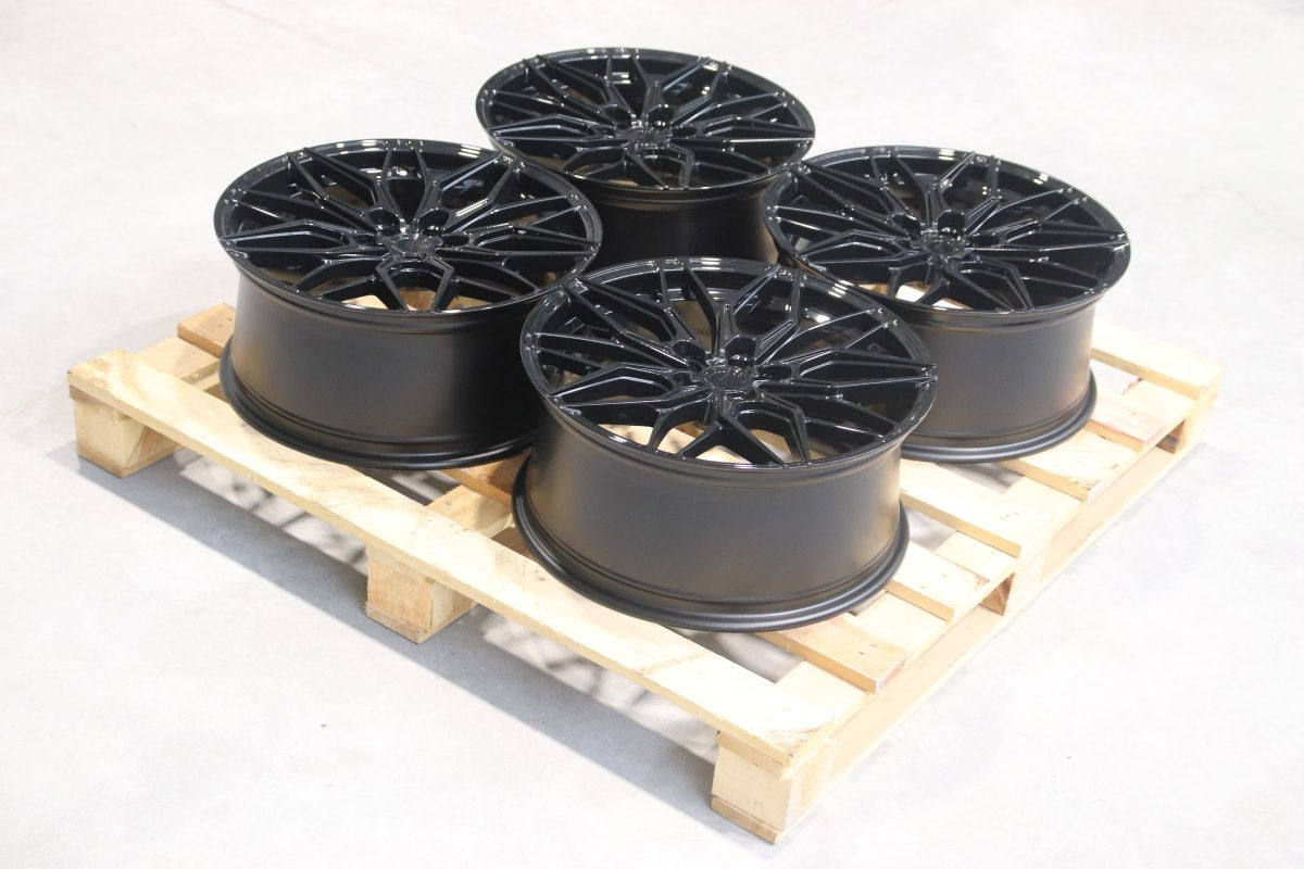 SET-JR#531 – Set of JR46 19x8,5 ET45 5x112 Gloss Black