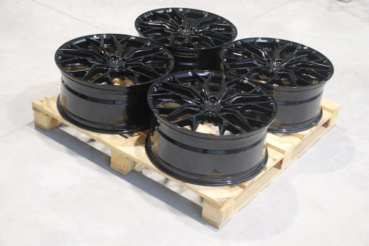 SET-CVR#163 – Set of CVR1 22x9,5 ET42 5x127 Platinum Black