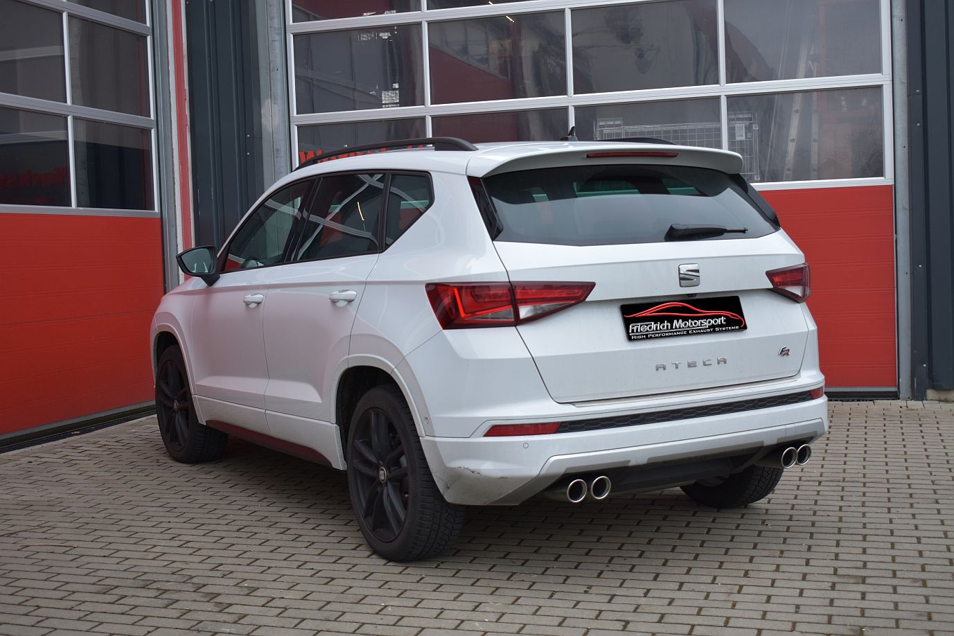 Friedrich Motorsport Duplex-Sportauspuff Sportendschalldämpfer für Seat Ateca
