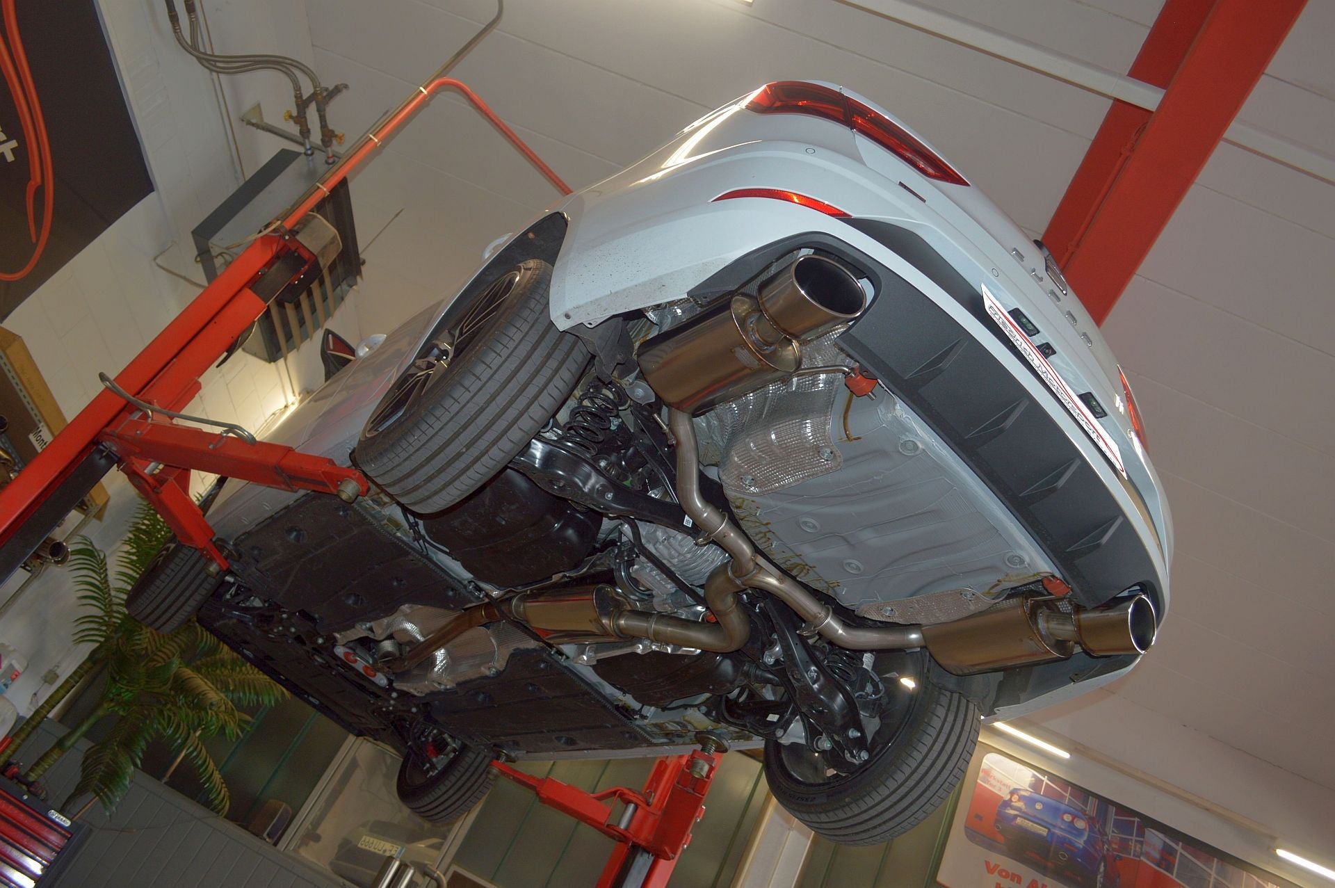 Friedrich Motorsport 76mm Duplex Sportauspuff Anlage für Seat Leon 5F ST Cupra