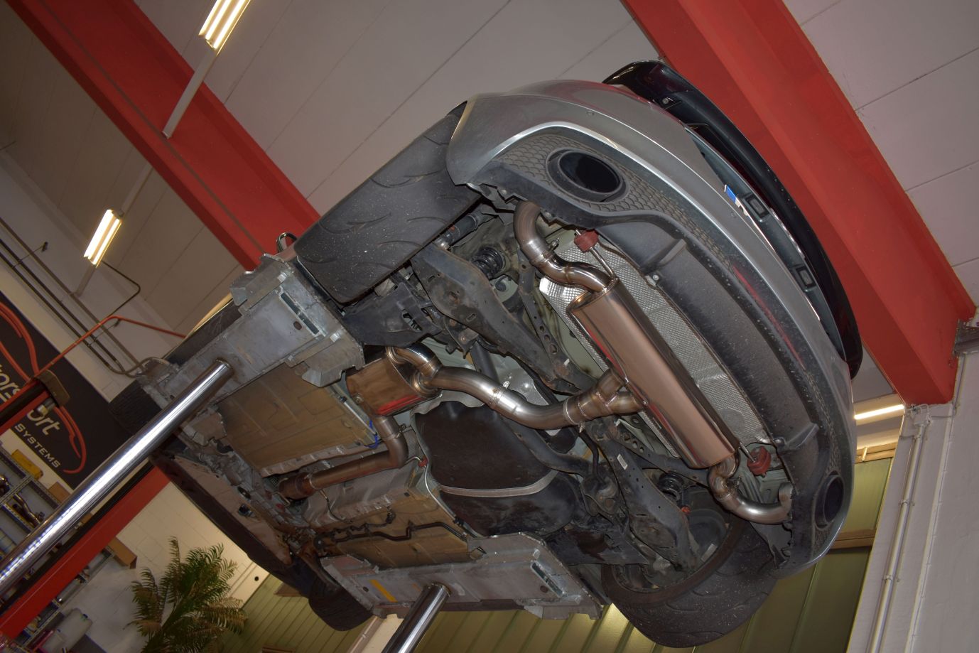 Streetbeast 76mm Duplex-Anlage Sportauspuff mit Klappensteuerung für Audi TT 8J