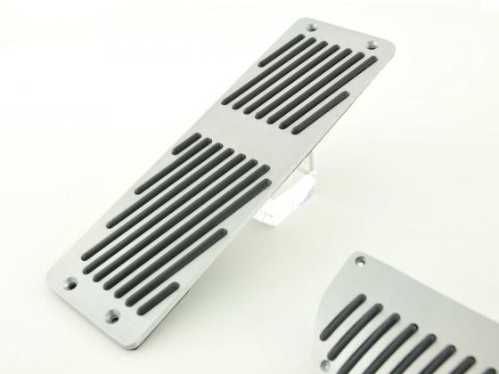 FK Alupedale Pedale Set 3-teilig BMW 3er, 5er, 7er, X3, X5, Z3 Automatikgetriebe Pedalcover Autopedale Streifen-Design