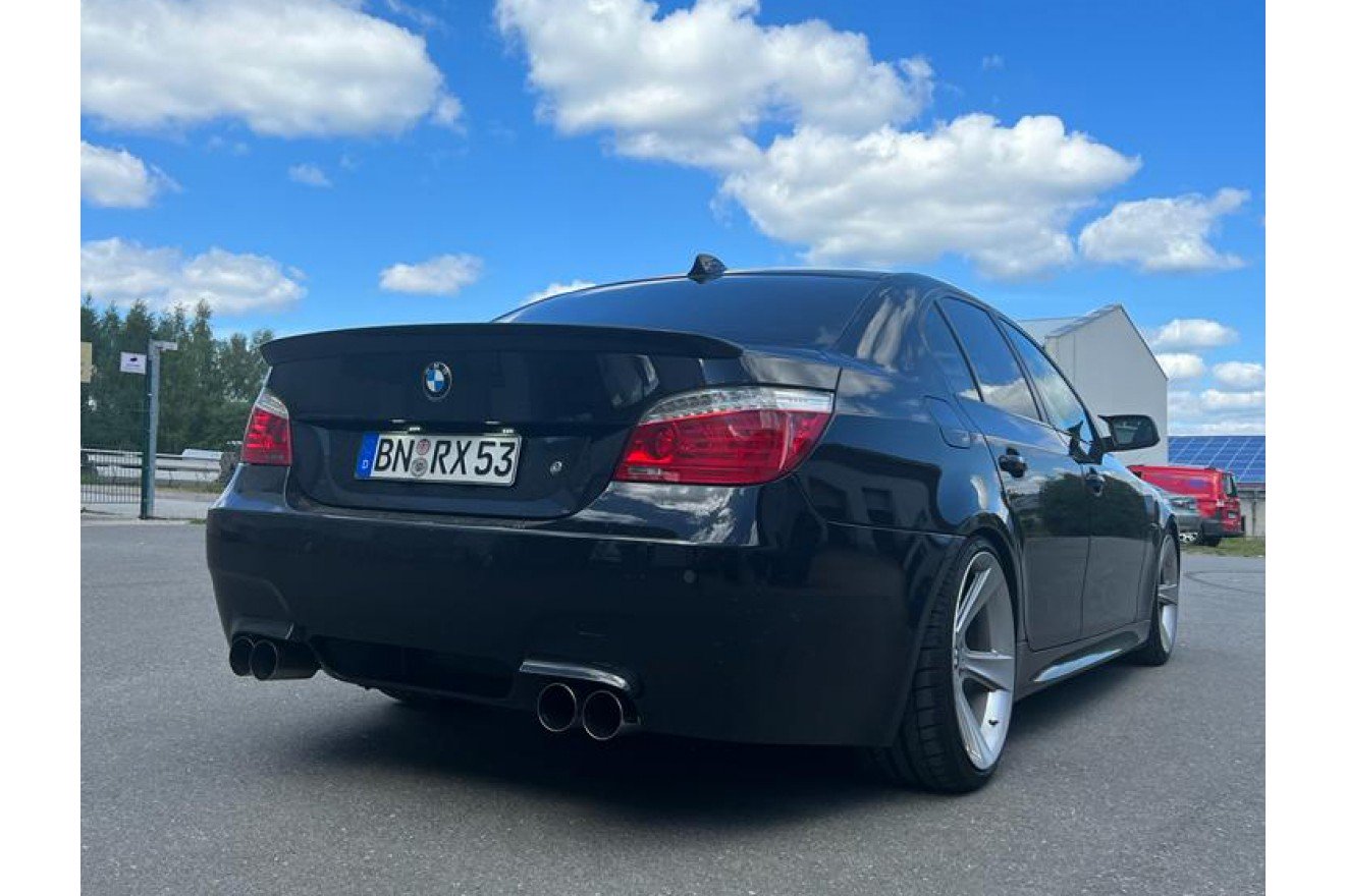 Fox Duplex Auspuff Sportauspuff Endschalldämpfer für BMW E60/61 520i 523i