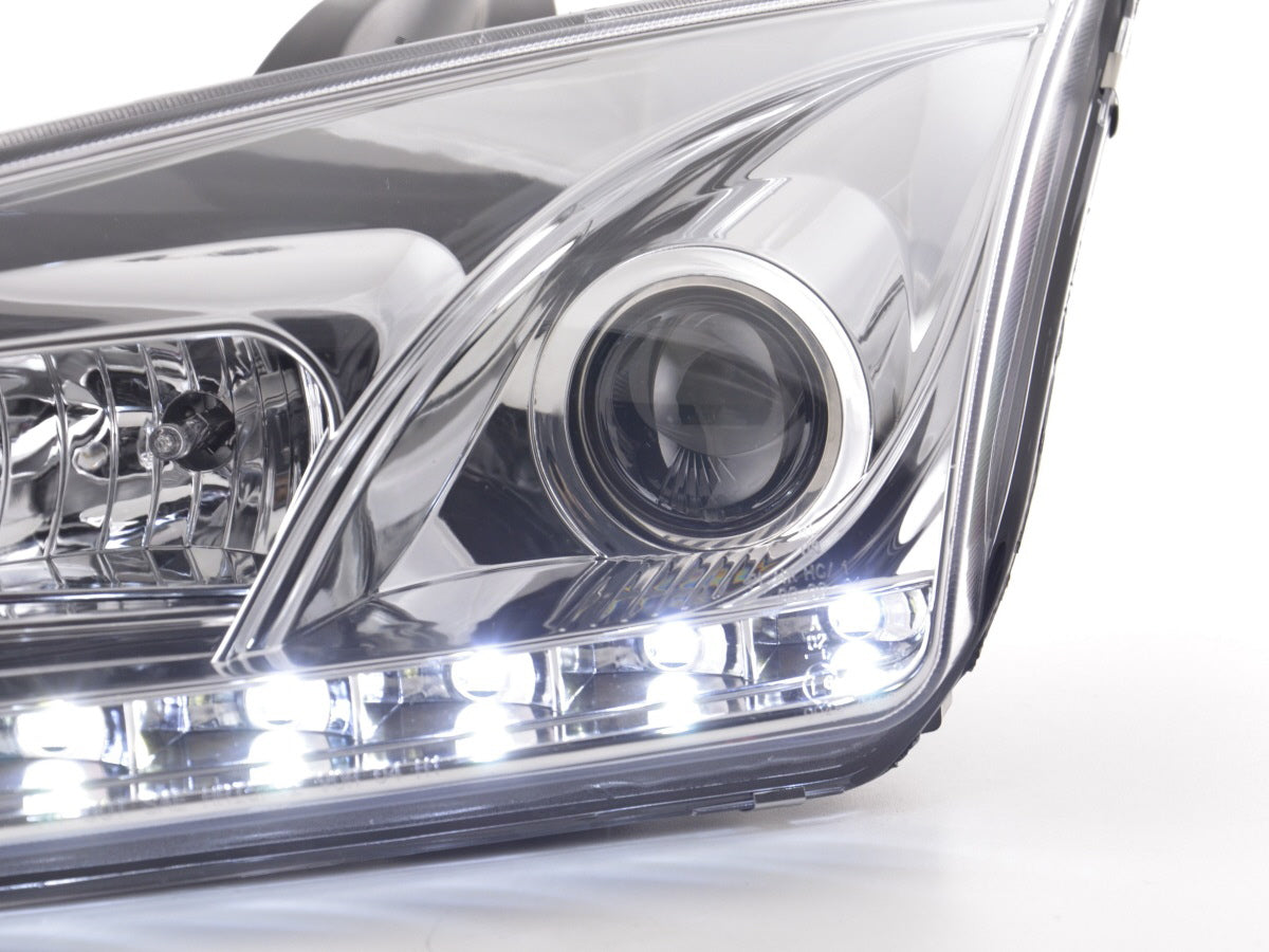 Scheinwerfer Set Daylight LED TFL-Optik Ford Focus 4/5-trg. Bj. 05-08 chrom für Rechtslenker