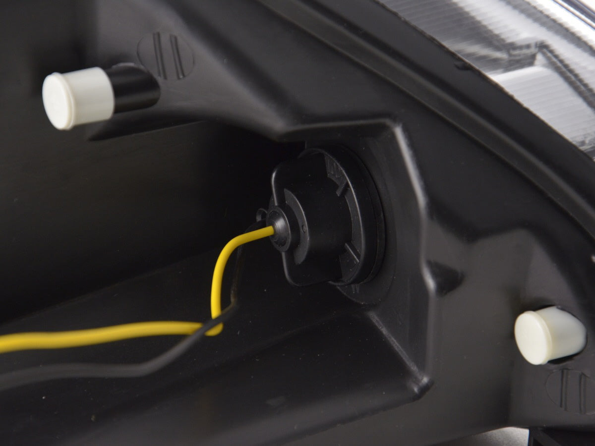 Scheinwerfer Set Daylight LED TFL-Optik Ford Focus 4/5-trg. Bj. 05-08 chrom für Rechtslenker