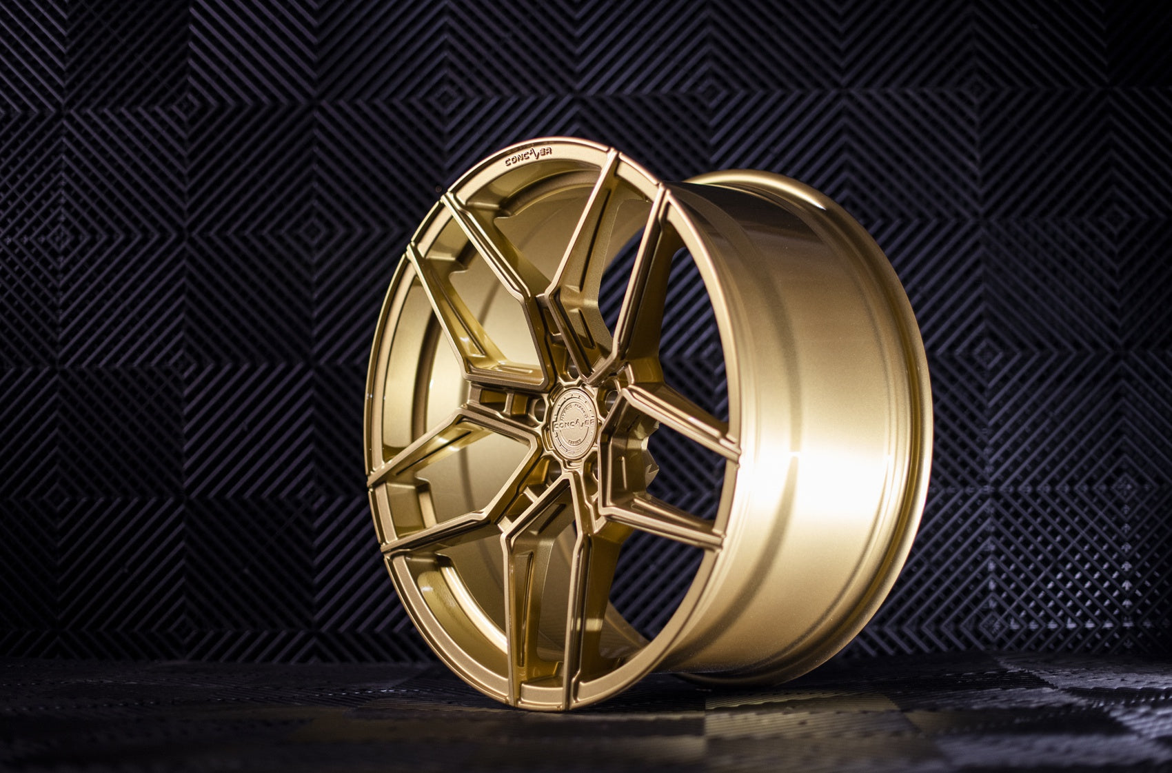 Concaver CVR5 10x22 Gloss Gold