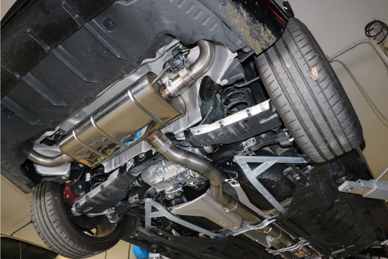 Fox Duplex Auspuff Sportauspuff Komplettanlage für Mercedes CLA 45 45S 118 2.0l