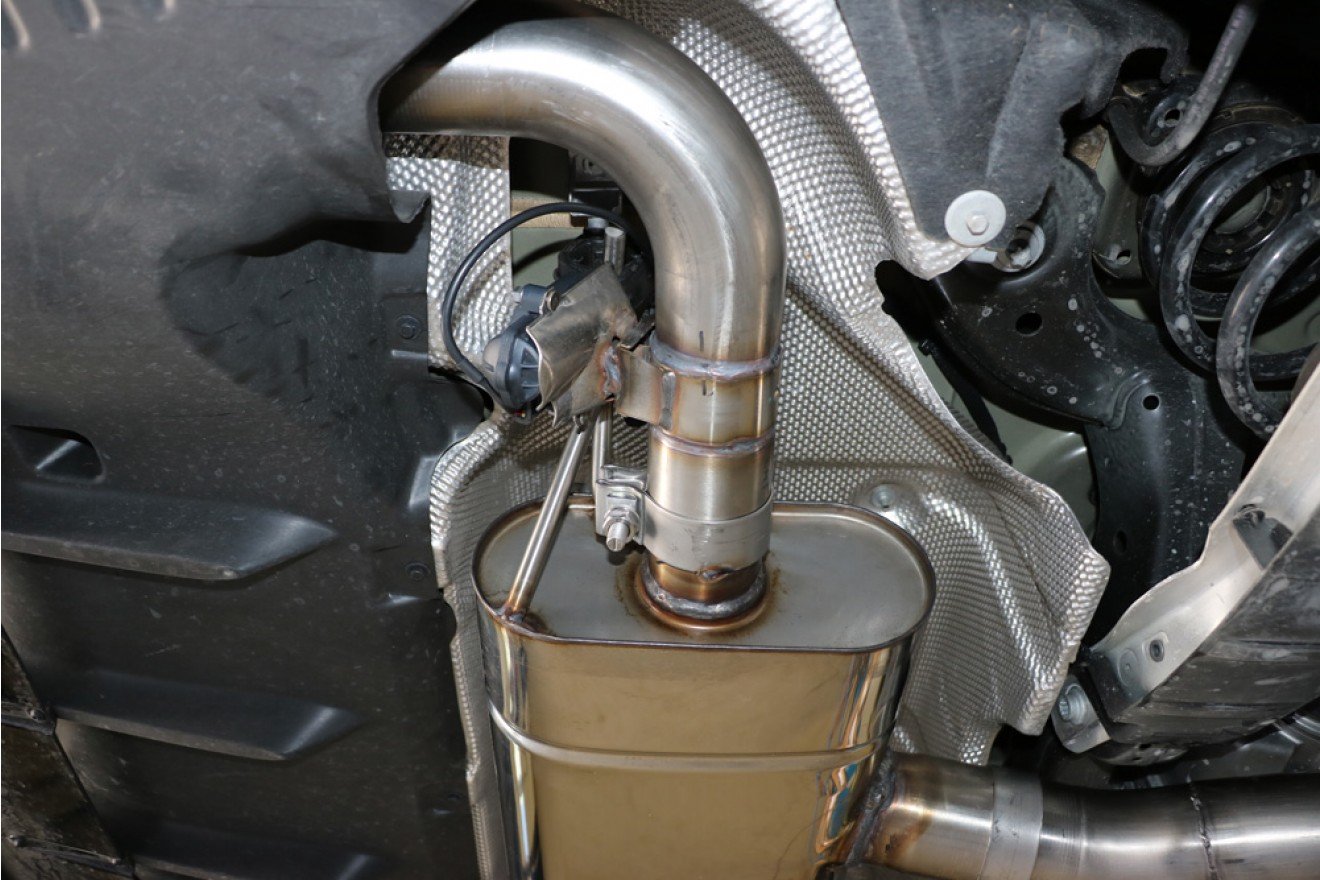 Fox Duplex Auspuff Sportauspuff Komplettanlage für Mercedes CLA 45 45S 118 2.0l
