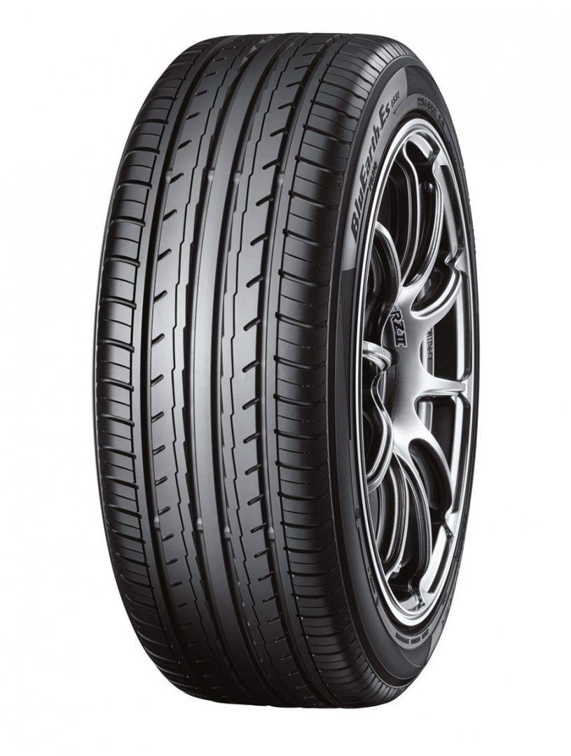 Yokohama Sommerreifen					Bluearth-ES ES32 XL
					
						235/40R18 95W